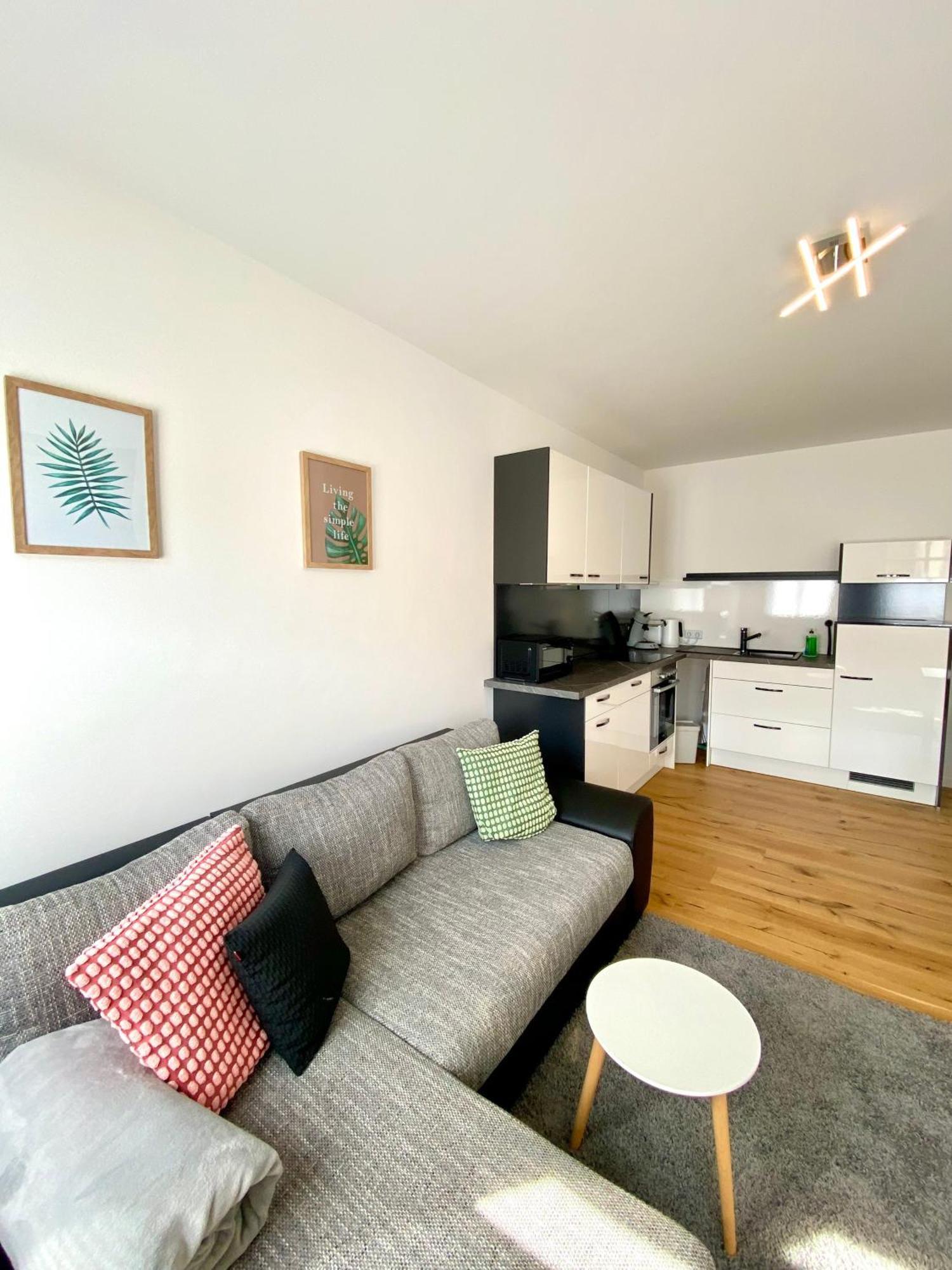 Pastelani Apartment บุคโคว์ ภายนอก รูปภาพ